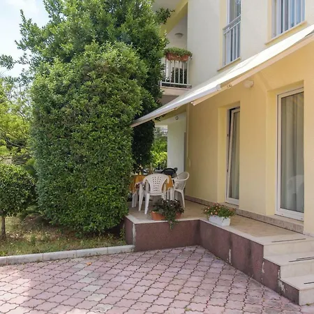 Ivana Apartman Kastela